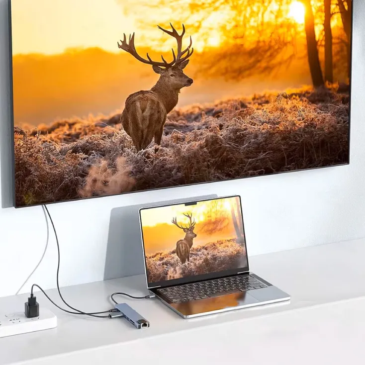 USB HUB 8u1 - usb-hub-i-citac-kartica