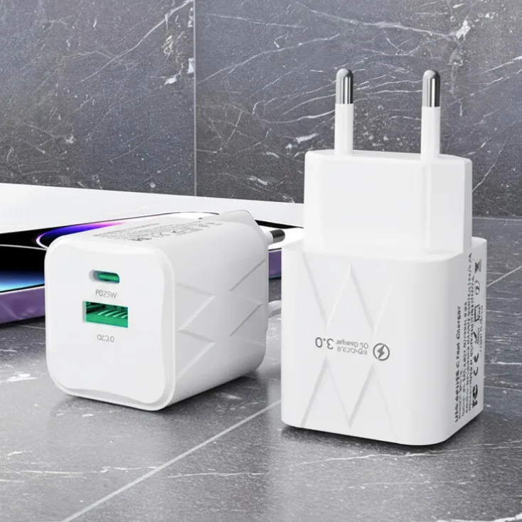 PUNJAČ KUĆNI USB-P370 - usb-tip-c-brzi-punjac-za-telefon