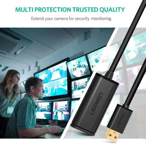 USB 2.0 AKTIVAN PRODUŽNI KABL 10m - Prikaz crnog prenosnog aktivnog kabla US121 ugrađenog u mrežnu opremu i pametnu tablu unutar prostorije sale za sastanke