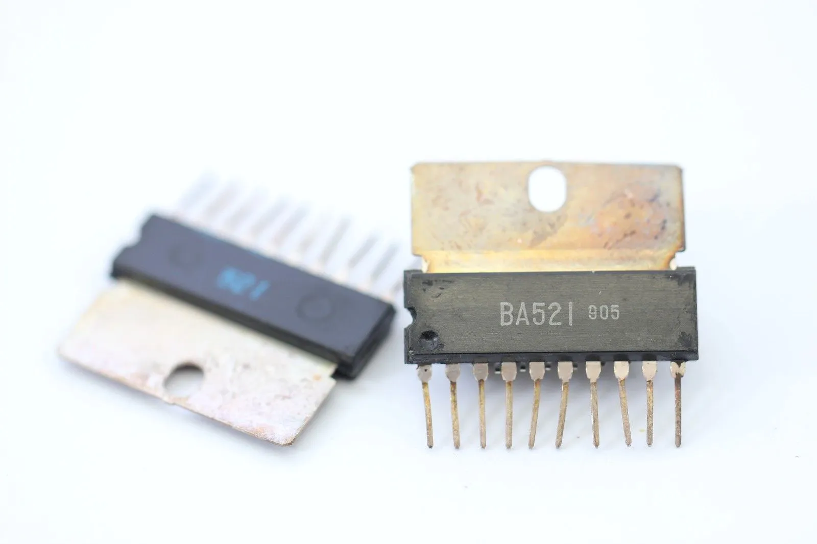 BA521 IC KOLO - 
