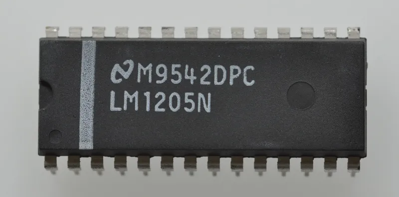 LM1205N IC KOLO - 