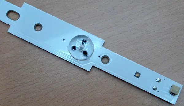 SAMSUNG39  LED TRAKA - 